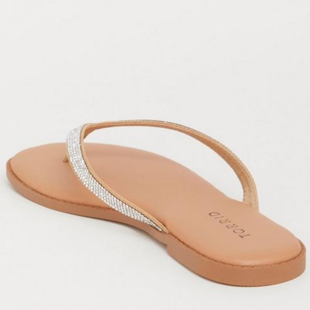 ๐ฃTORRID Clear Rhinestone Sunnie Flip Flops Reasonal Priced - Picture 5 of 15